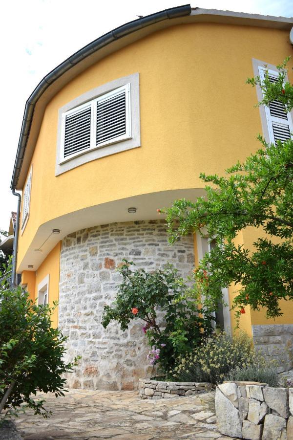 Matanovi Dvori-Krka National Park Hotel Lozovac Exterior photo